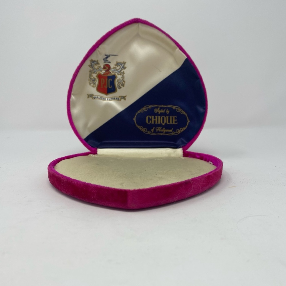 Vtg 1950s Red Velvet Sweet Heart Shaped jewelry Box.